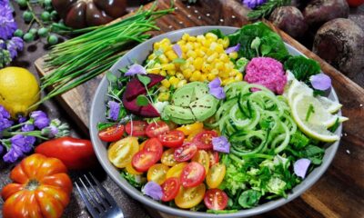 Choose The Right Salad To Improve Your Health